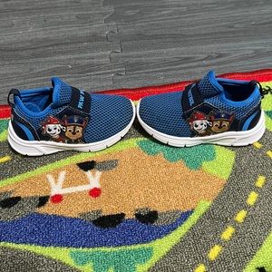 Paw Patrol Toddler light up shoes size 6